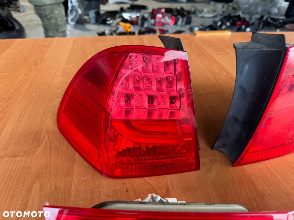 Lampa tylna lewa prawa komplet BMW E91 lift led Europa - 2