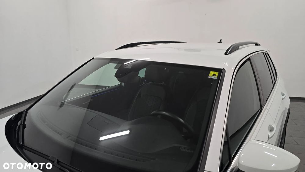 Volkswagen Tiguan - 12