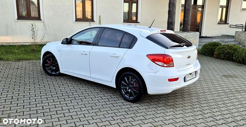 Chevrolet Cruze 1.6 LT+ - 22