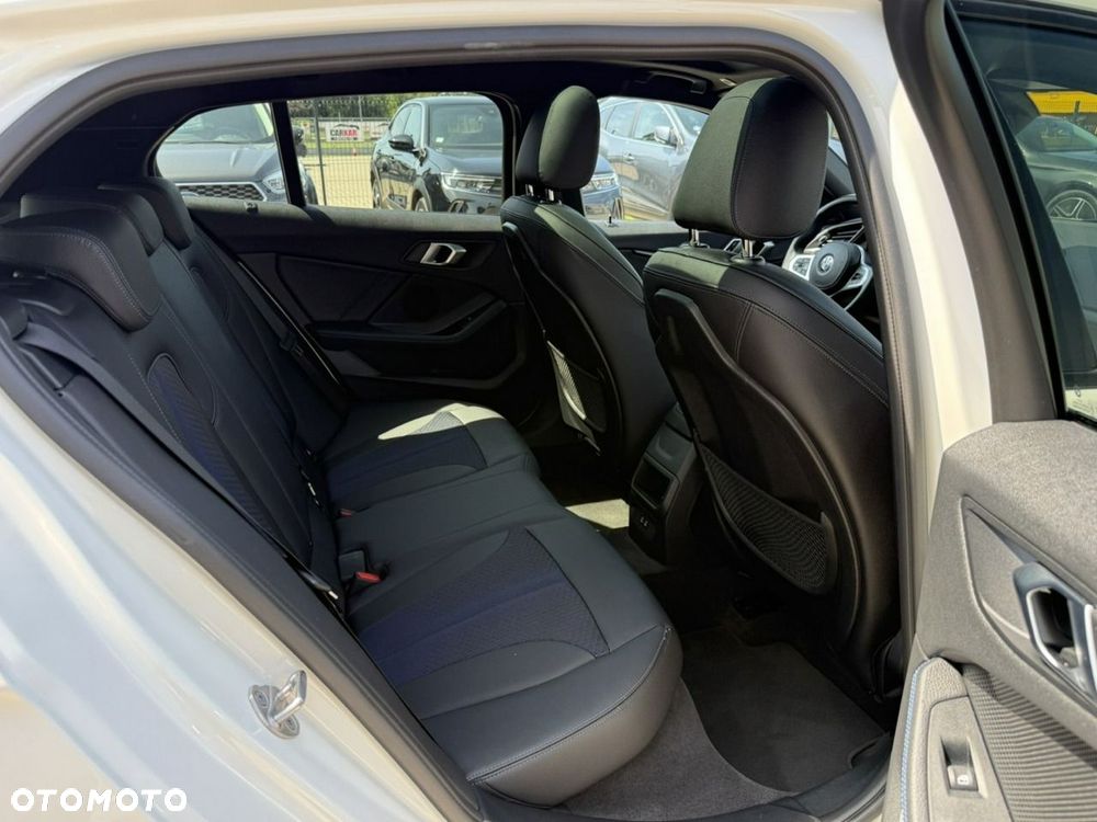 BMW Seria 1 120d M Sport Shadow - 30