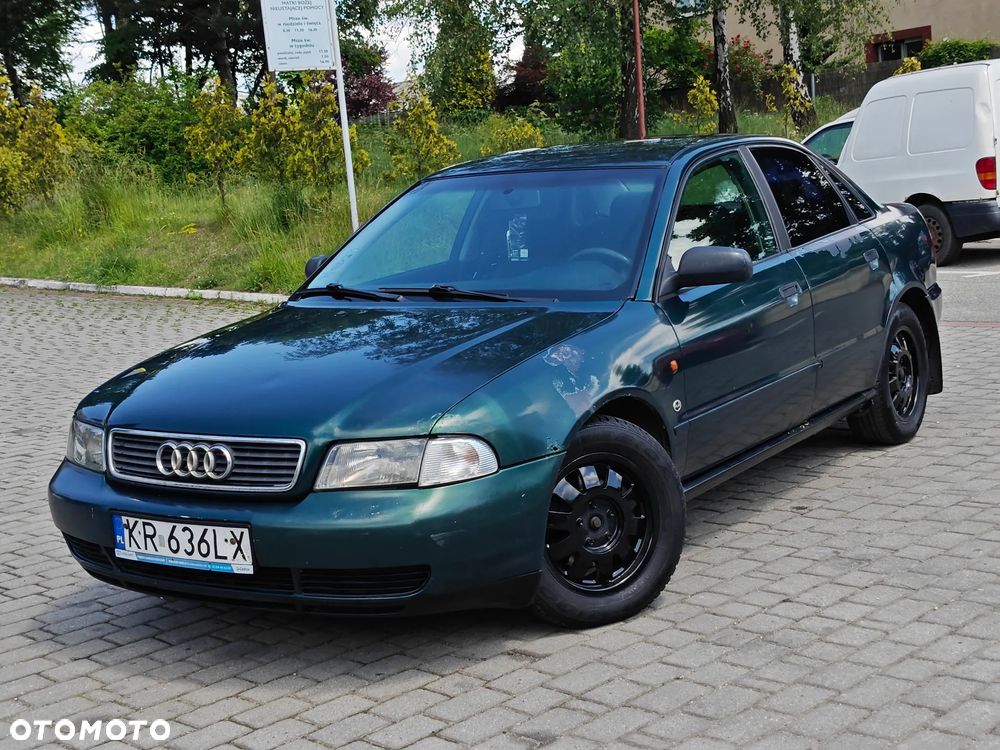 Audi A4 Limousine - 4
