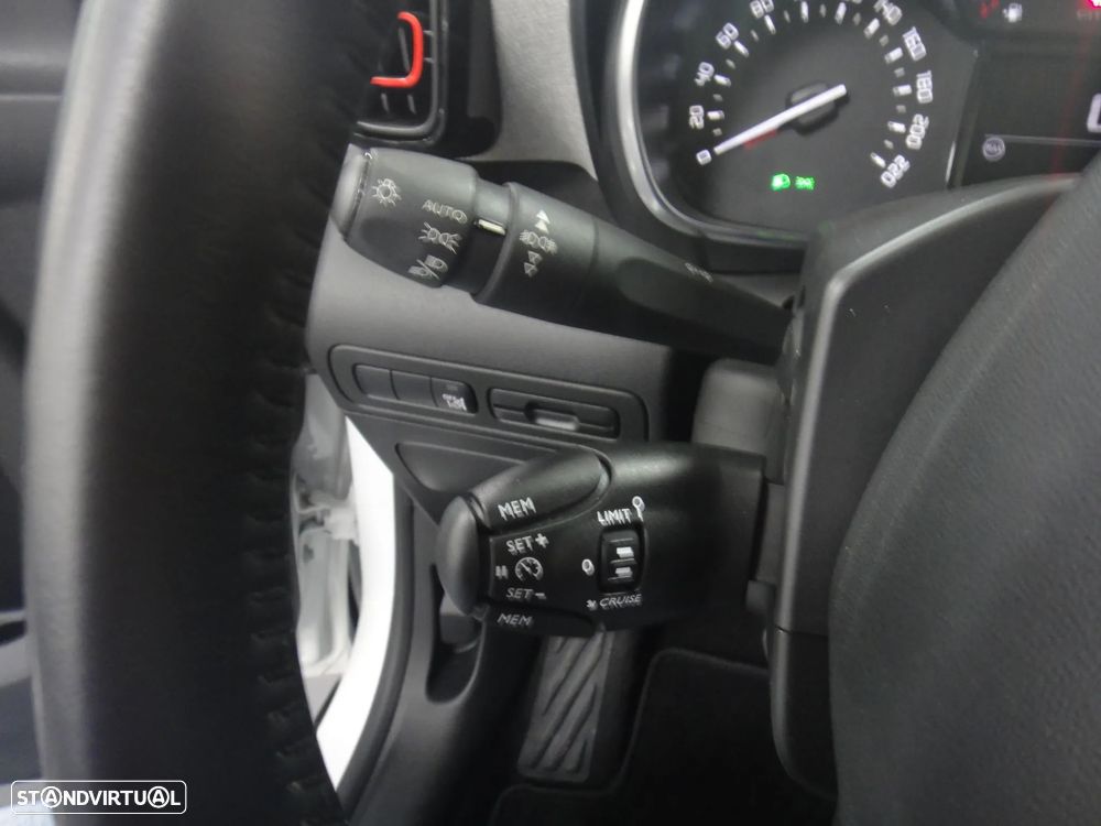 Citroën C3 Aircross 1.2 PureTech Shine EAT6 - 28