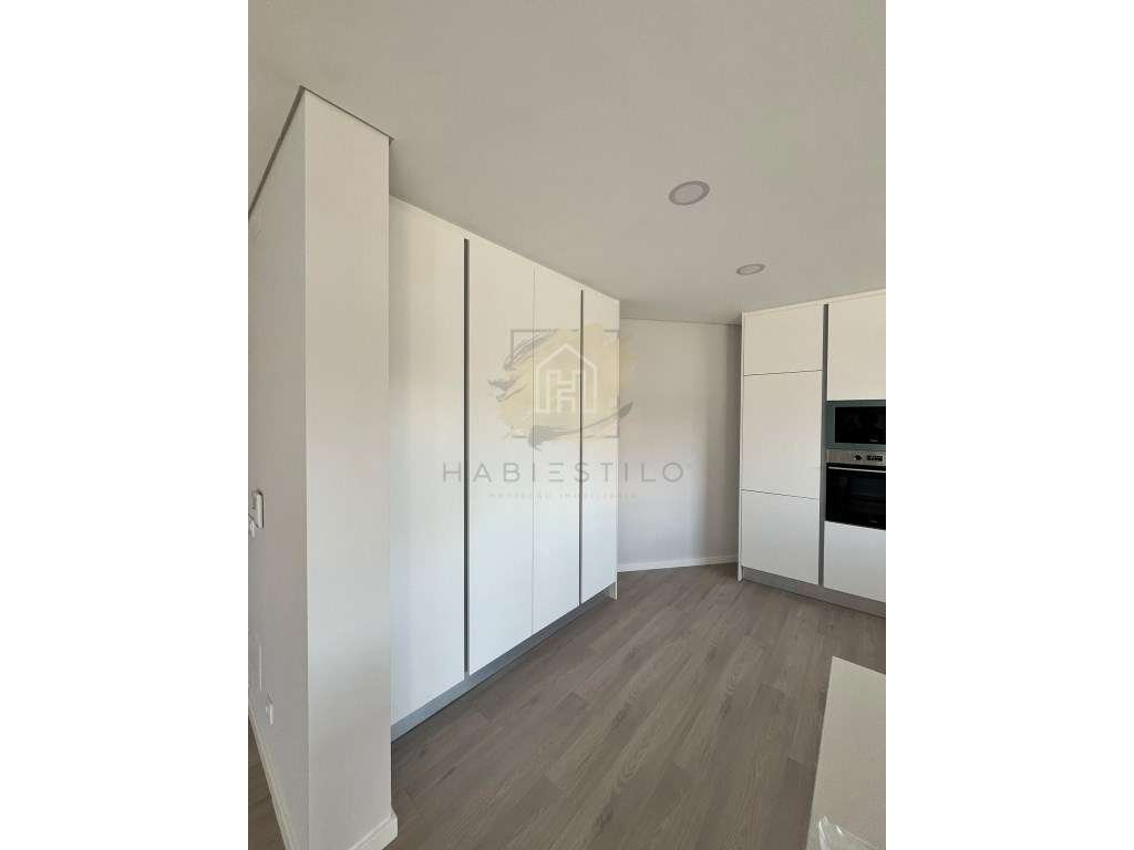 Apartamento T2- Brejos de Azeitão com Varanda - Grande imagem: 3/28