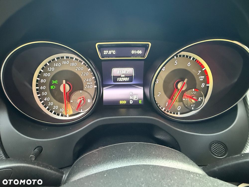 Mercedes-Benz CLA 200 7G-DCT Orange Art Edition - 19