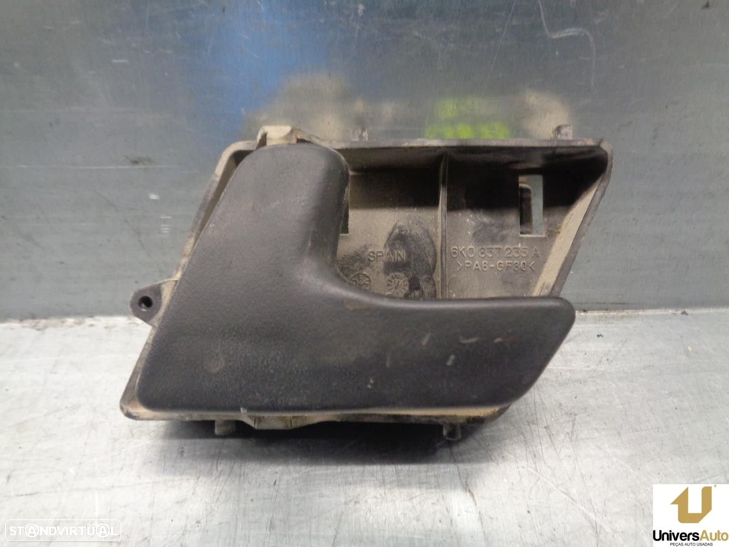 MANIPULO INTERIOR TRASEIRO ESQUERDO SEAT IBIZA II 1996 -6K0837221C - 4
