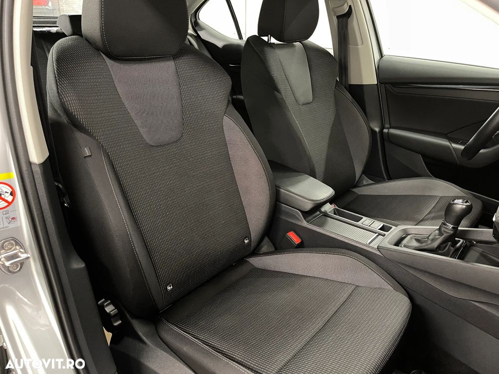 Skoda Octavia 2.0 TDI Ambition - 10