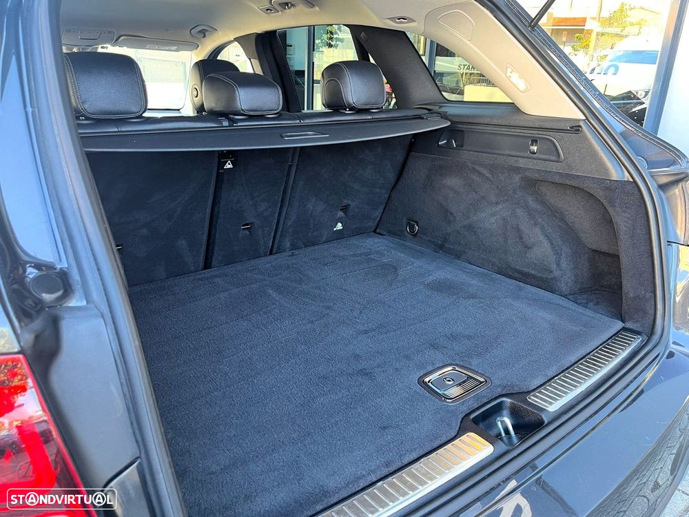 Mercedes-Benz GLC 300 - 32