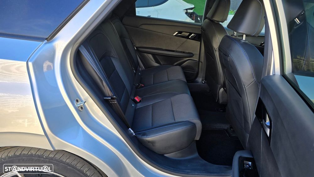 MG MG4 64 kWh Luxury - 51