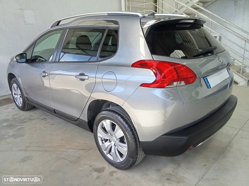 Peugeot 2008 1.2 VTi Active - 4