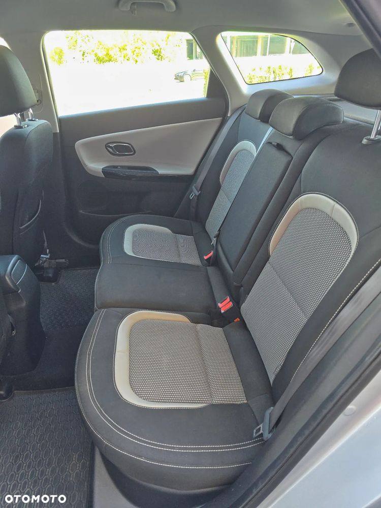 Kia Ceed - 15