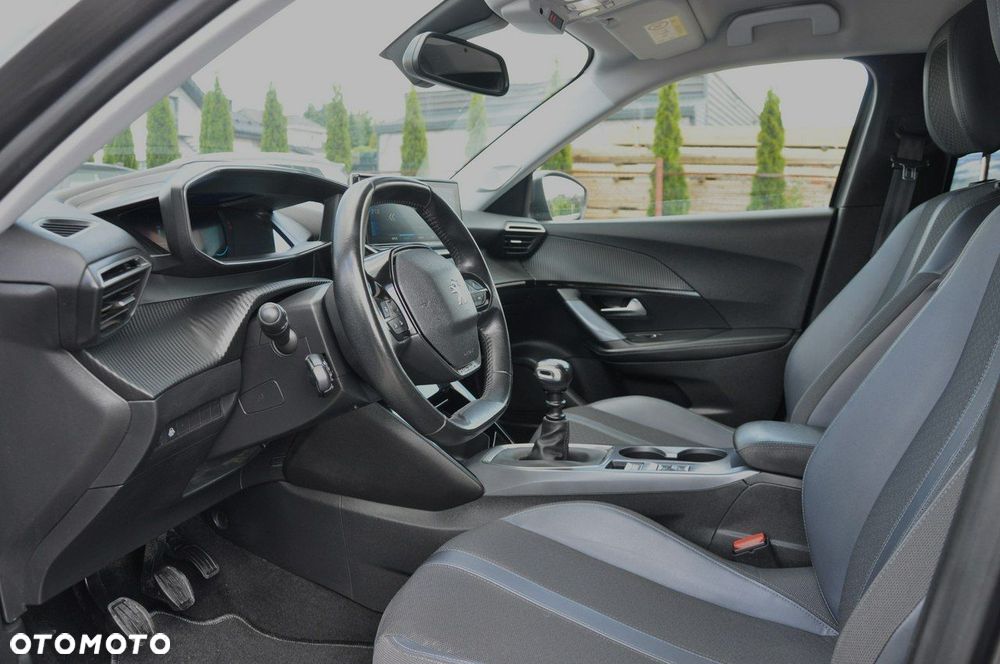 Peugeot 2008 1.2 PureTech Allure Pack S&S - 12