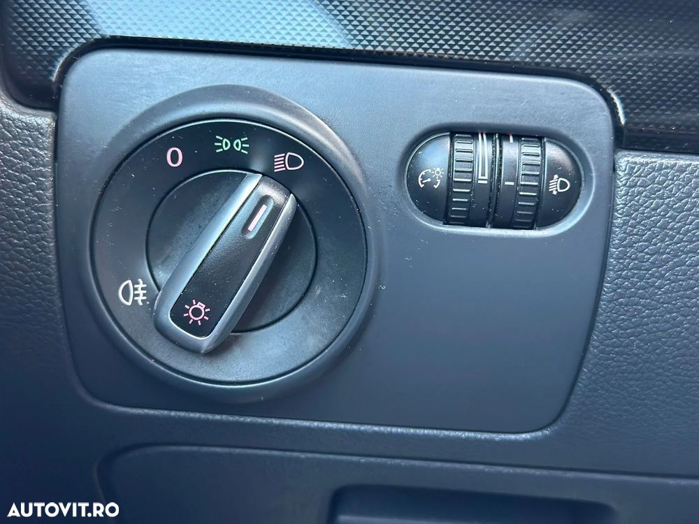 Volkswagen Golf 1.4 Style - 25