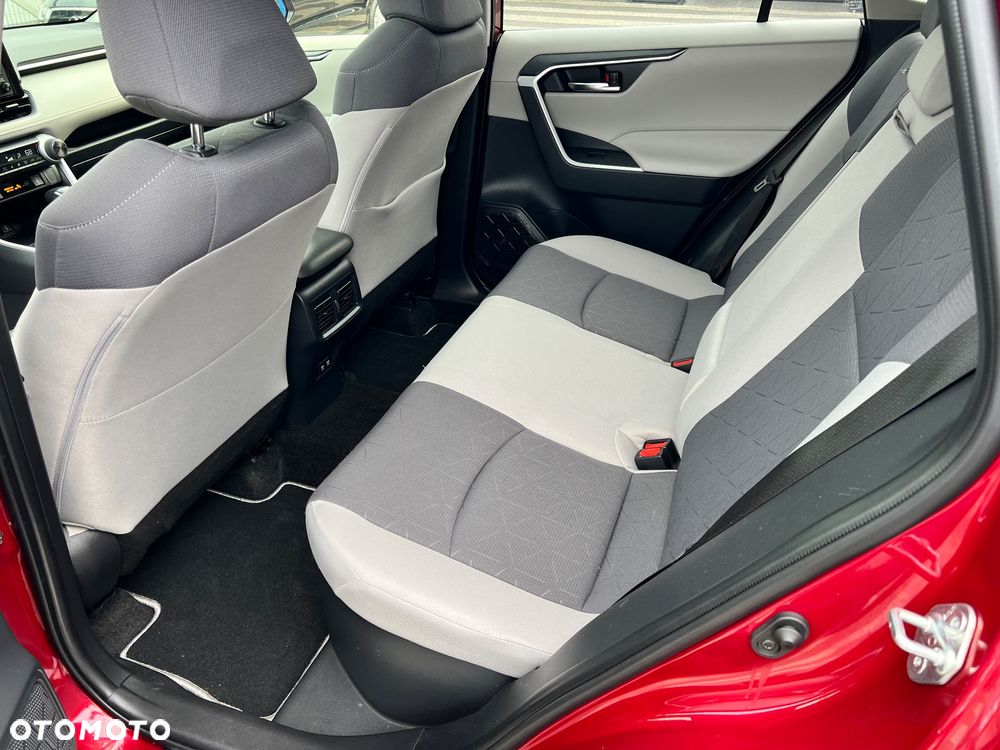 Toyota RAV4 - 11