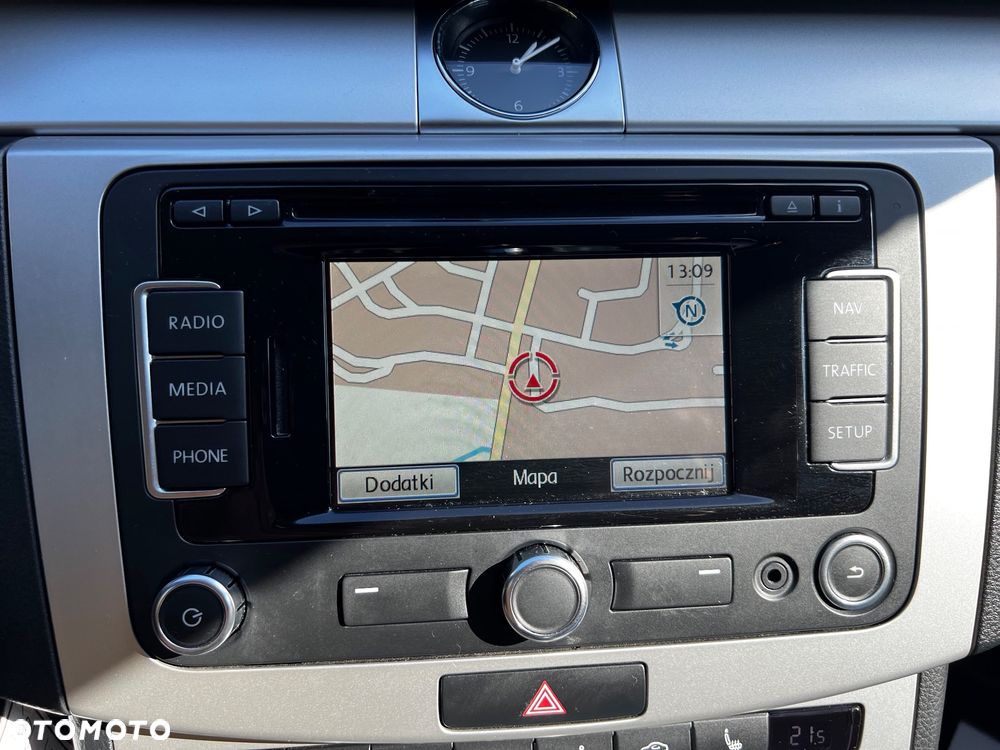 Volkswagen Passat Variant 2.0 Blue TDI SCR Comfortline - 12