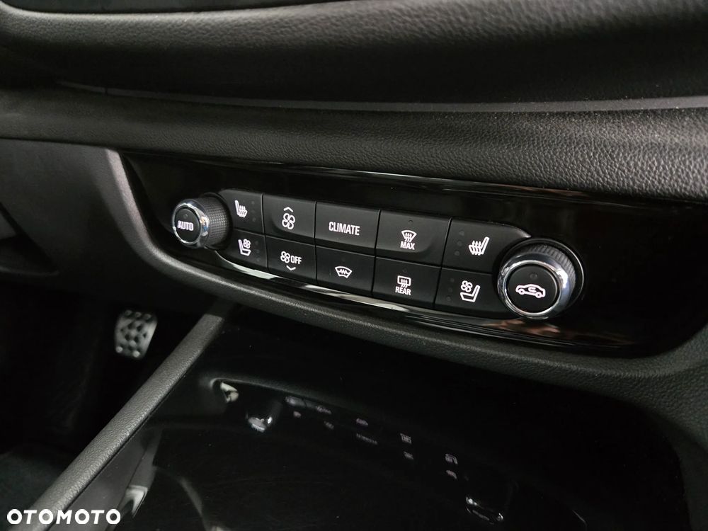 Opel Insignia 2.0 Ultimate Exclusive - 32