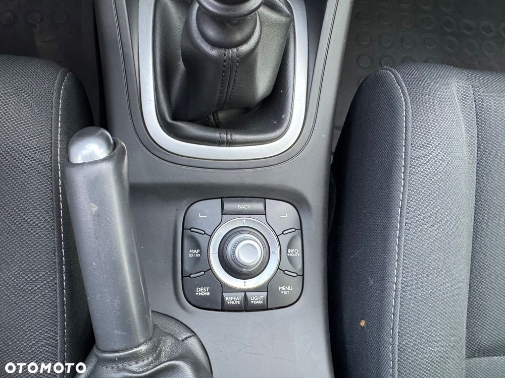 Renault Megane ENERGY dCi 110 Start & Stop Bose Edition - 21