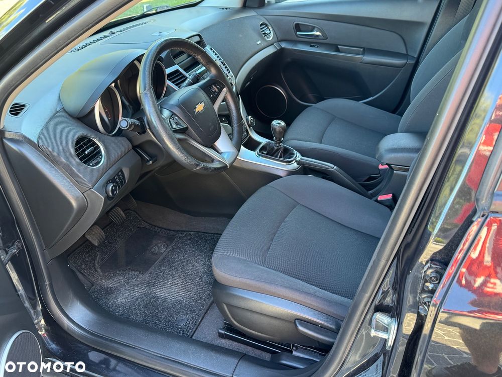 Chevrolet Cruze 1.8 LT+ - 27