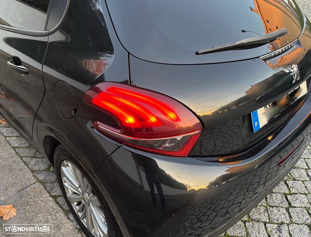 Peugeot 208 1.6 BlueHDi Style - 22