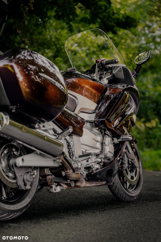 Yamaha FJR - 12