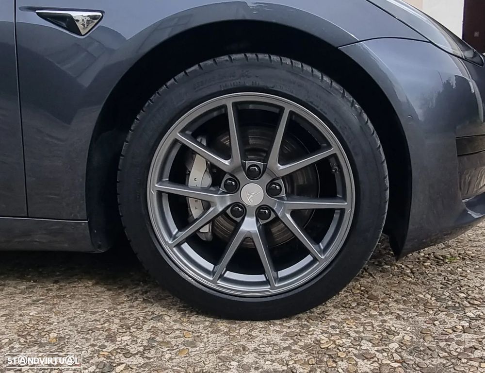 Tesla Model 3 Standard Range Plus RWD - 5