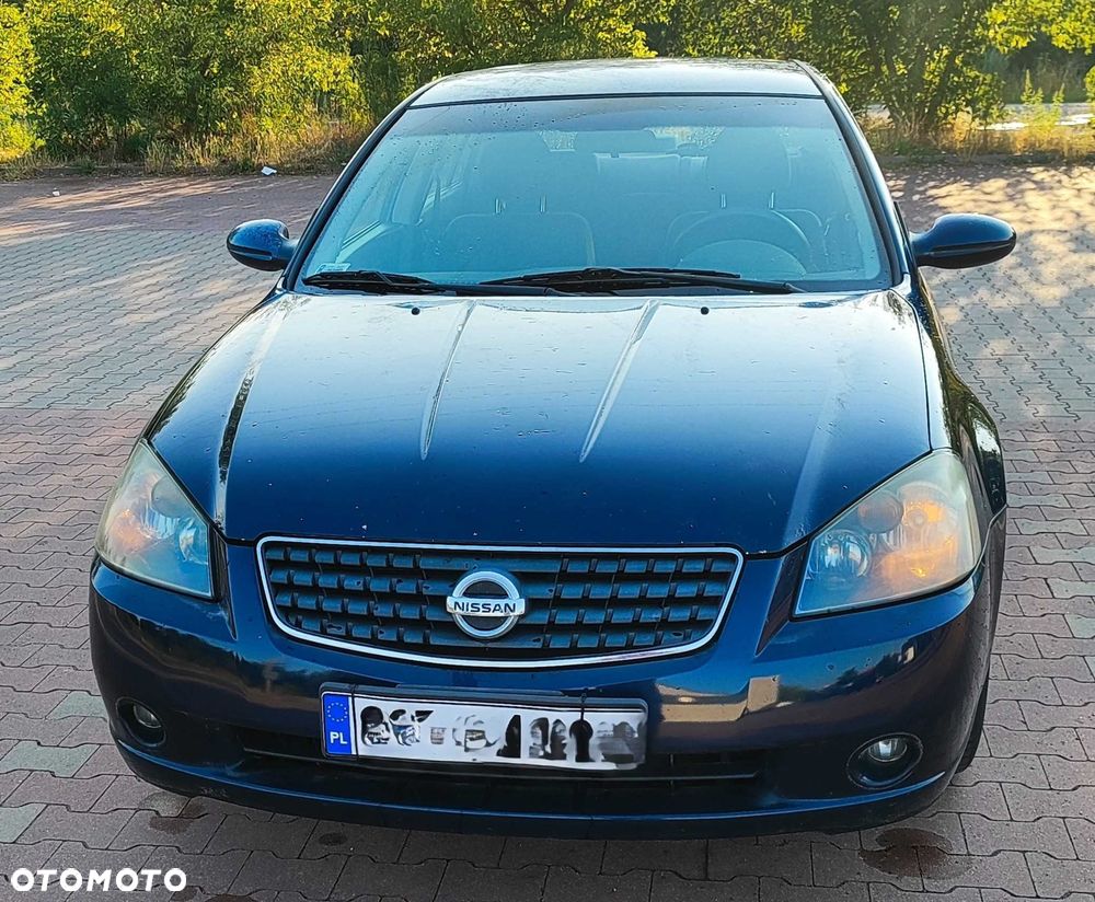 Nissan Altima - 7