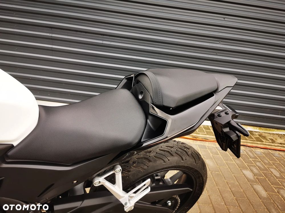 Honda Hornet - 22