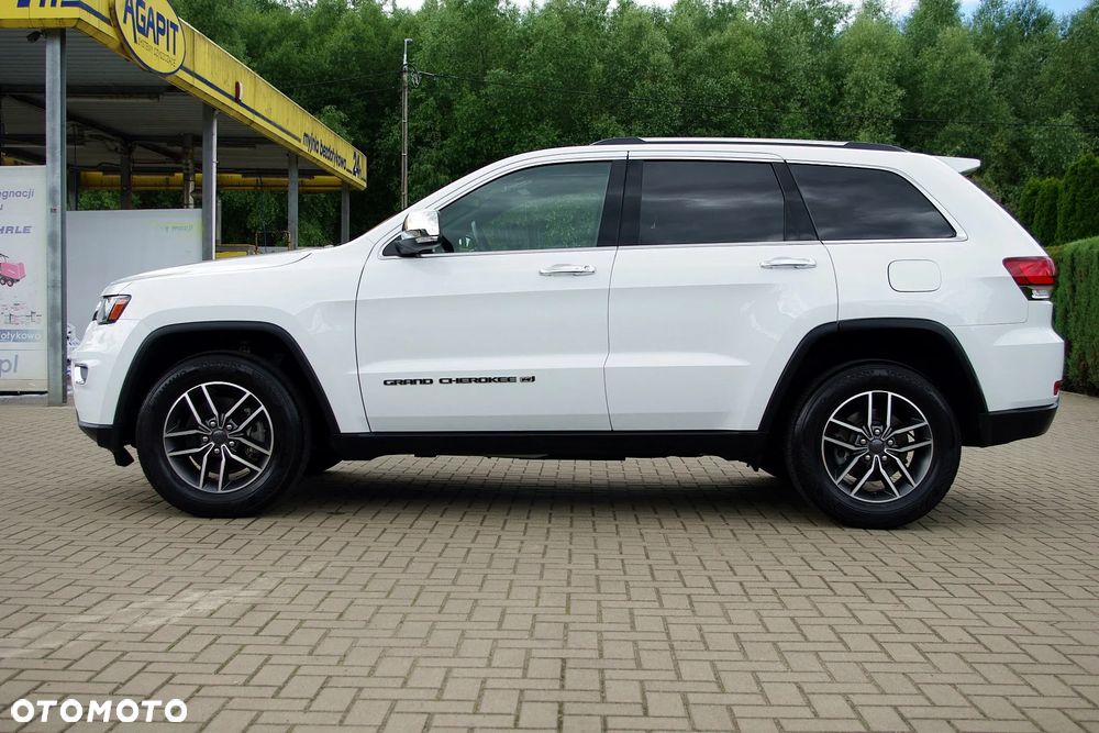 Jeep Grand Cherokee - 12