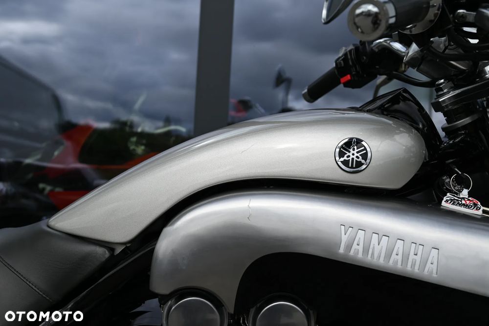 Yamaha V-MAX - 13