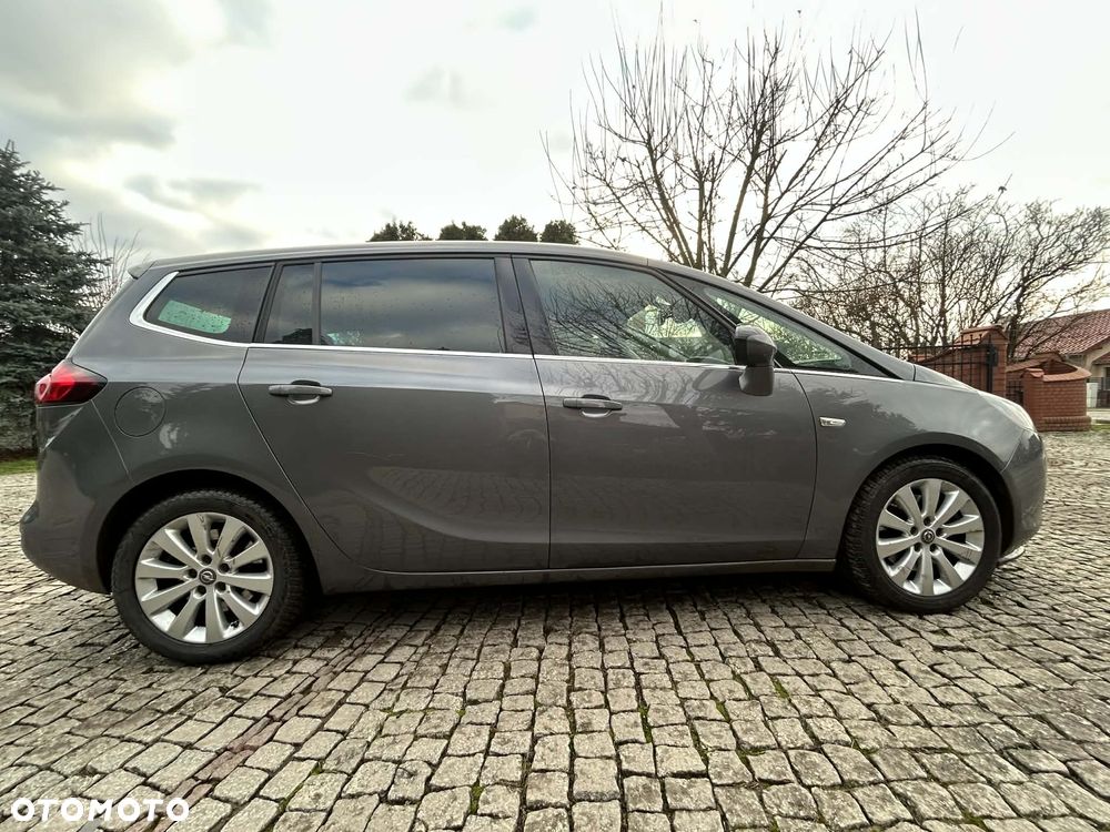 Opel Zafira 2.0 D (CDTI ecoFLEX) Start/Stop Edition - 2