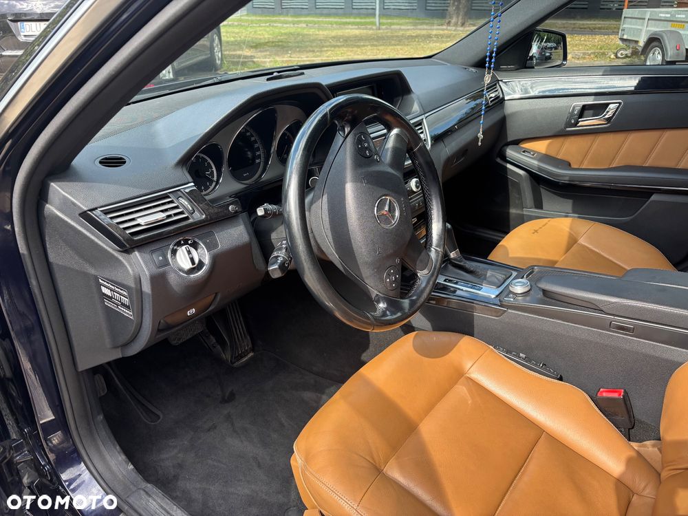 Mercedes-Benz Klasa E 250 T CDI DPF BlueEFFICIENCY Automatik Avantgarde - 14