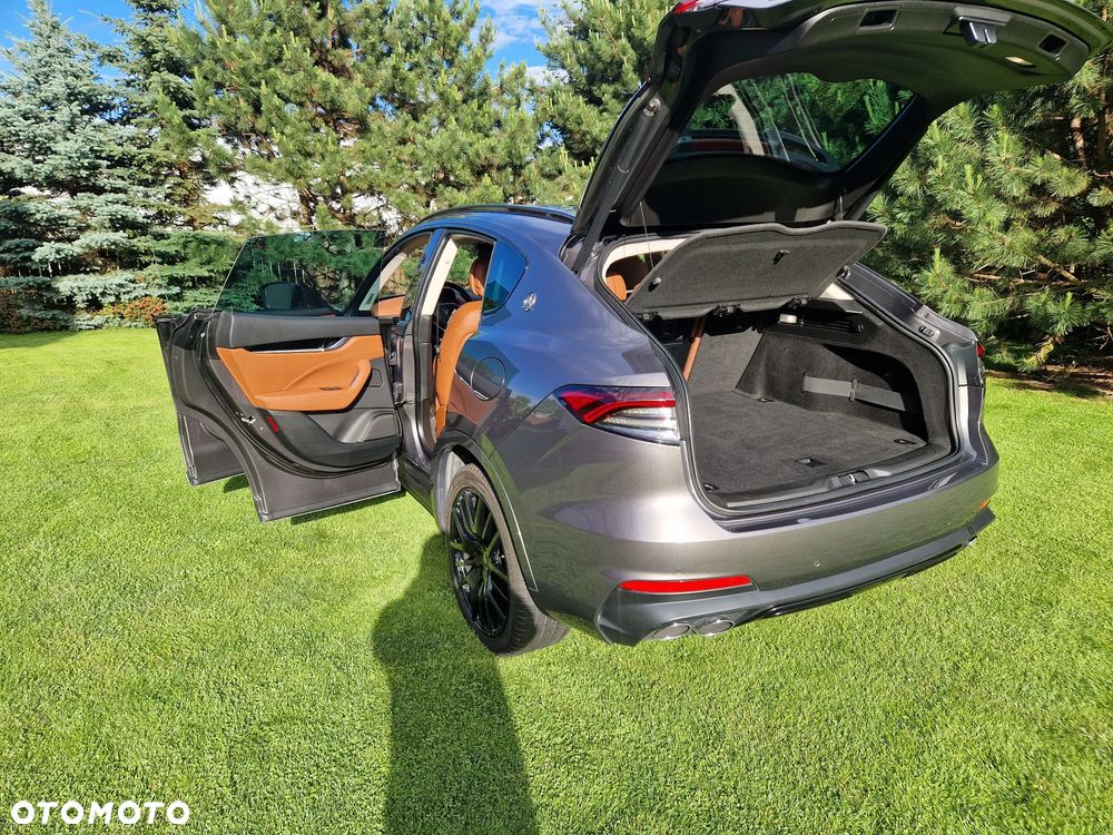 Maserati Levante - 35