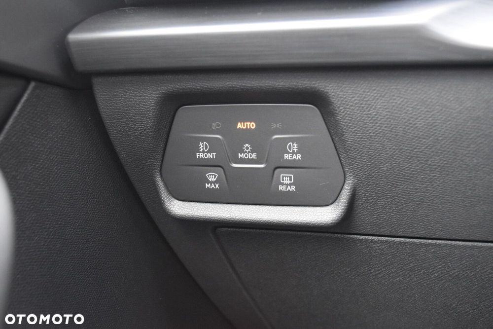 Cupra Leon 1.5 eTSI mHEV DSG - 25
