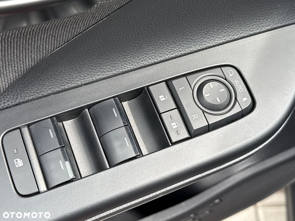 Toyota C-HR 1.8 Hybrid Style - 23