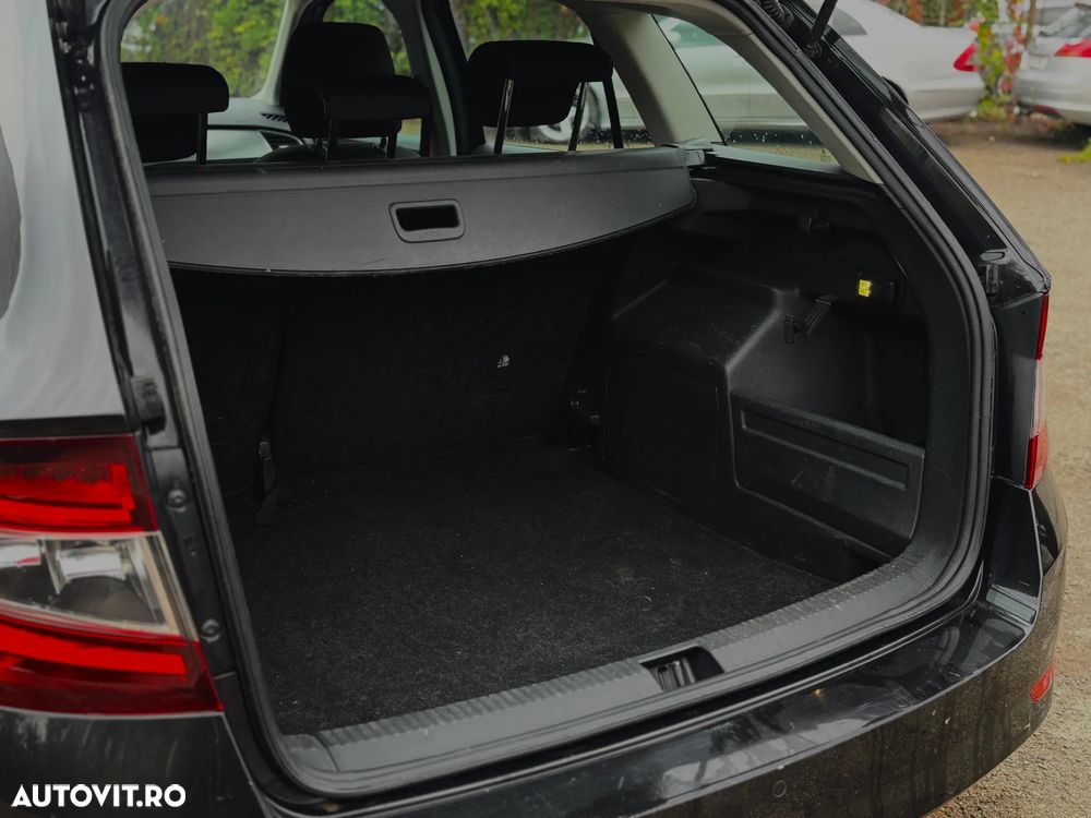 Skoda Fabia 1.0 TSI Clever - 17