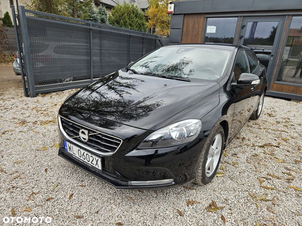 Volvo V40 D3 Momentum - 1