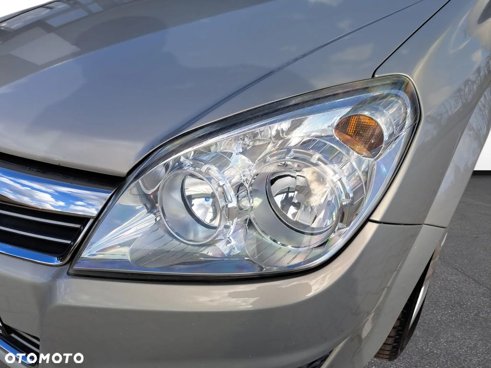 Opel Astra 1.6 Enjoy - 10