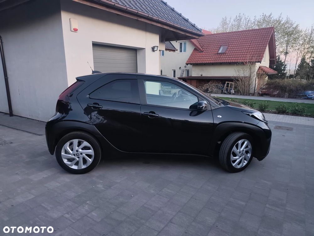 Toyota Aygo X S-CVT Air Prestige - 2