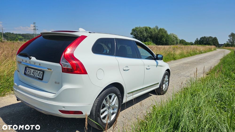 Volvo XC 60 D3 Drive-E R-Design Momentum - 19