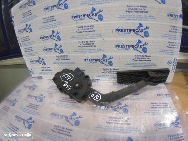 Pedal 04861650AB CHRYSLER GRAND VOYAGER 4 FASE 2 LONG 2006 2.8CRD 150CV 5P PRETO - 2