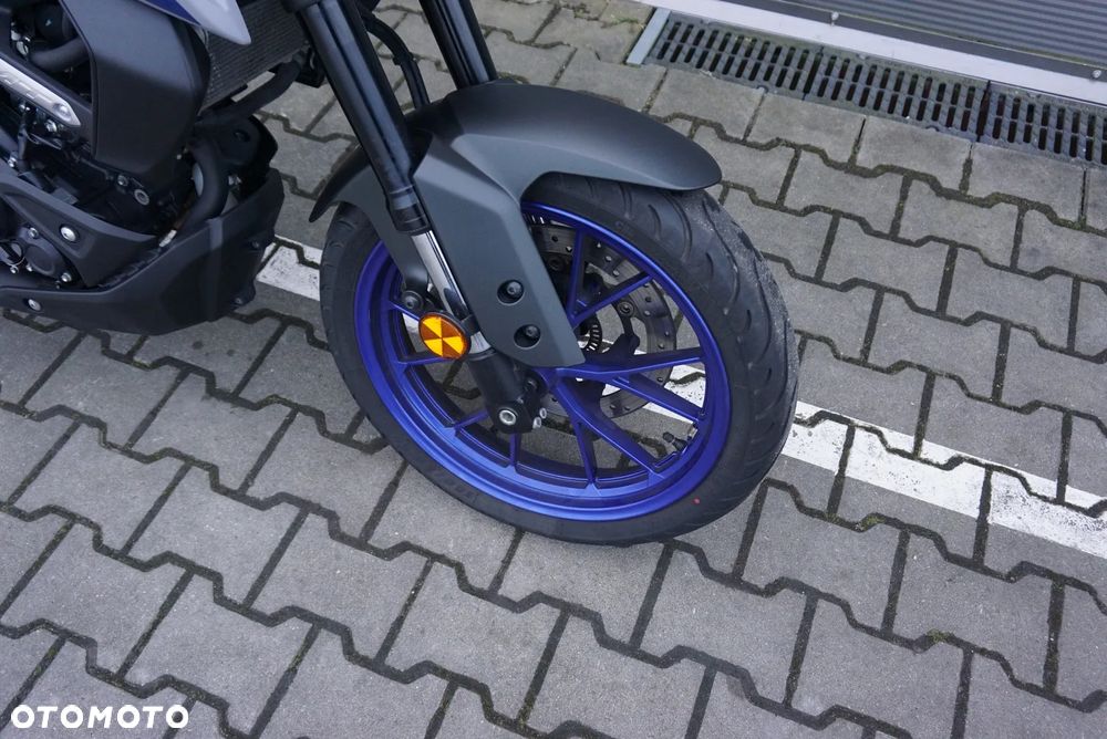 Yamaha MT - 7