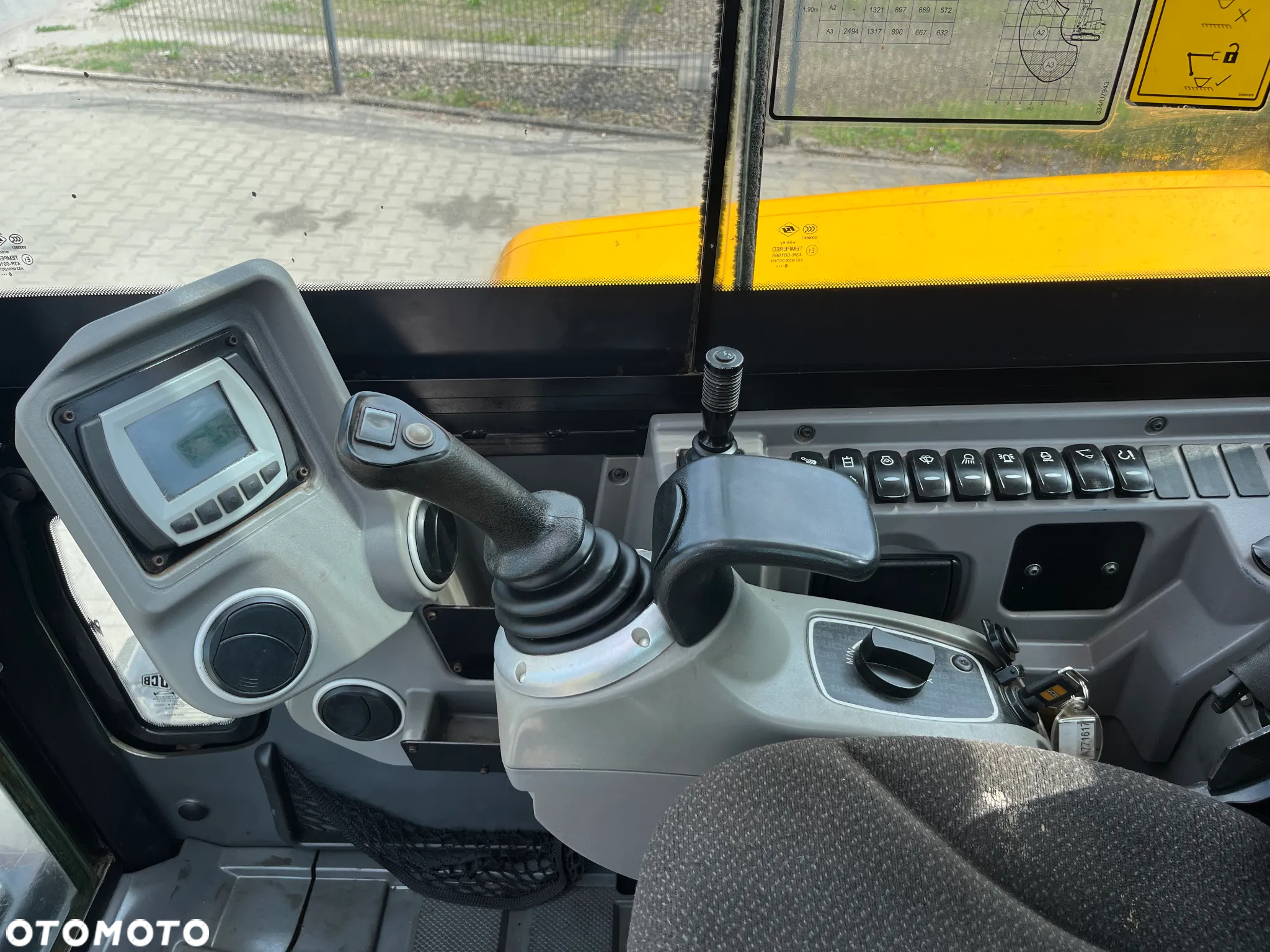 JCB 65 R-1 - 19