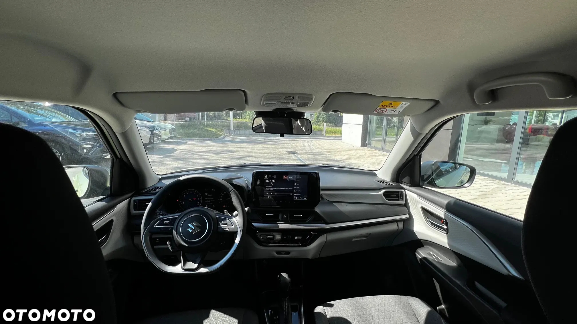 Suzuki Swift 1.2 Dualjet SHVS Premium Plus CVT - 10