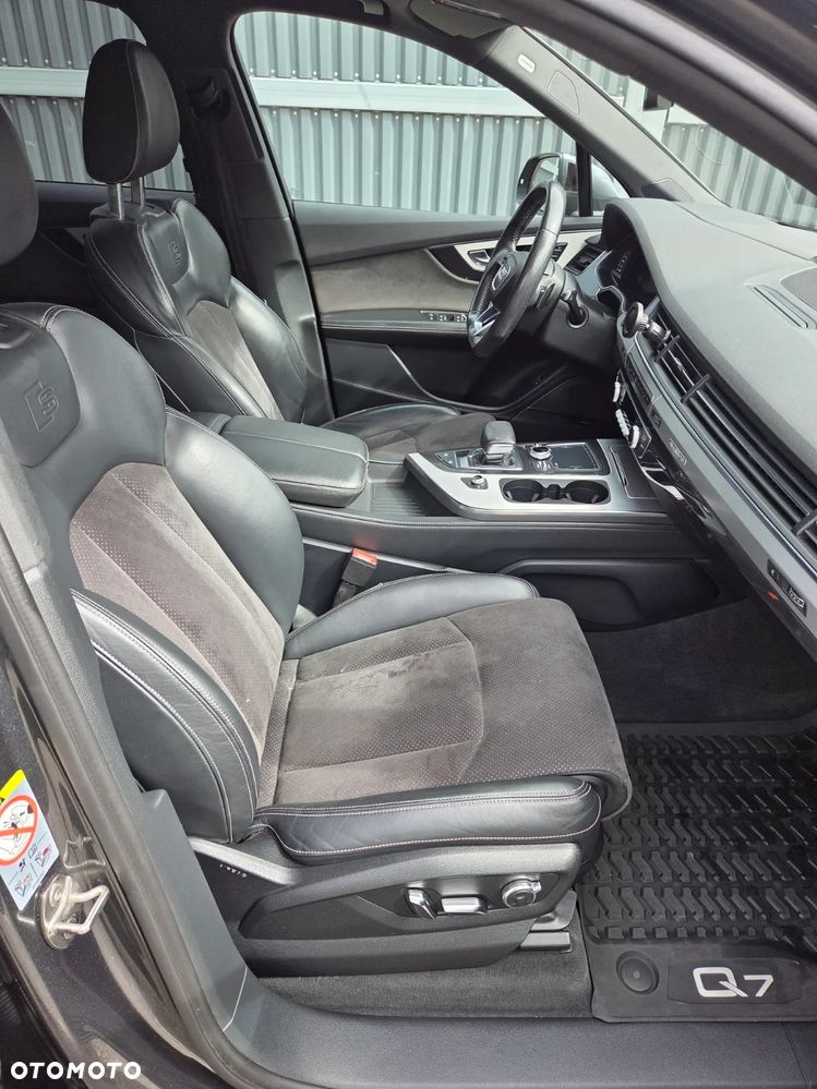 Audi Q7 - 15