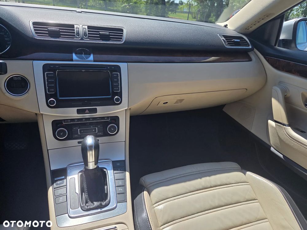Volkswagen Passat CC - 15