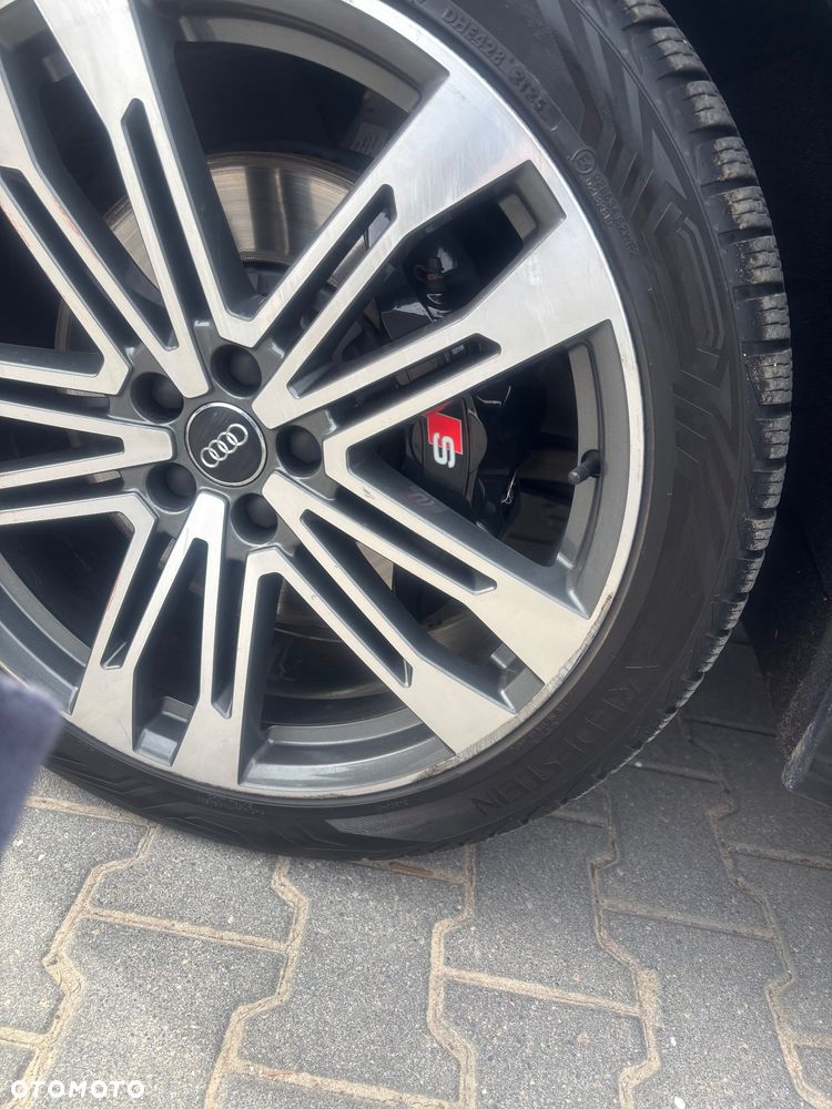 Audi SQ5 - 16
