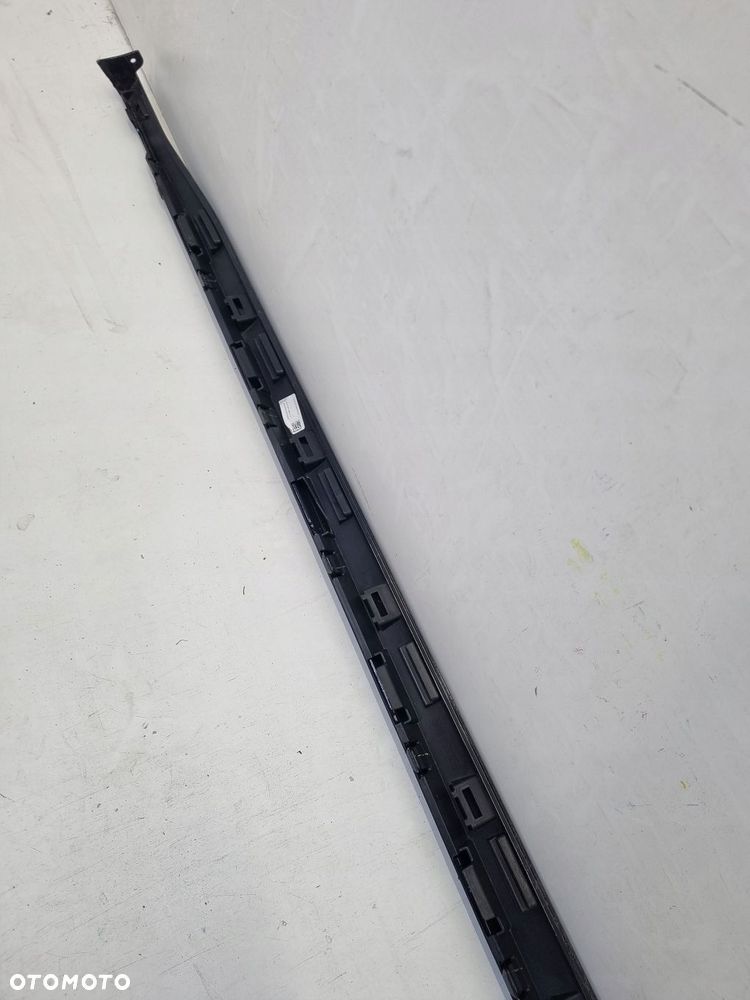 vw golf 8 viii 5h0 r-line próg nakładka listwa progowa prawa ładna - 5