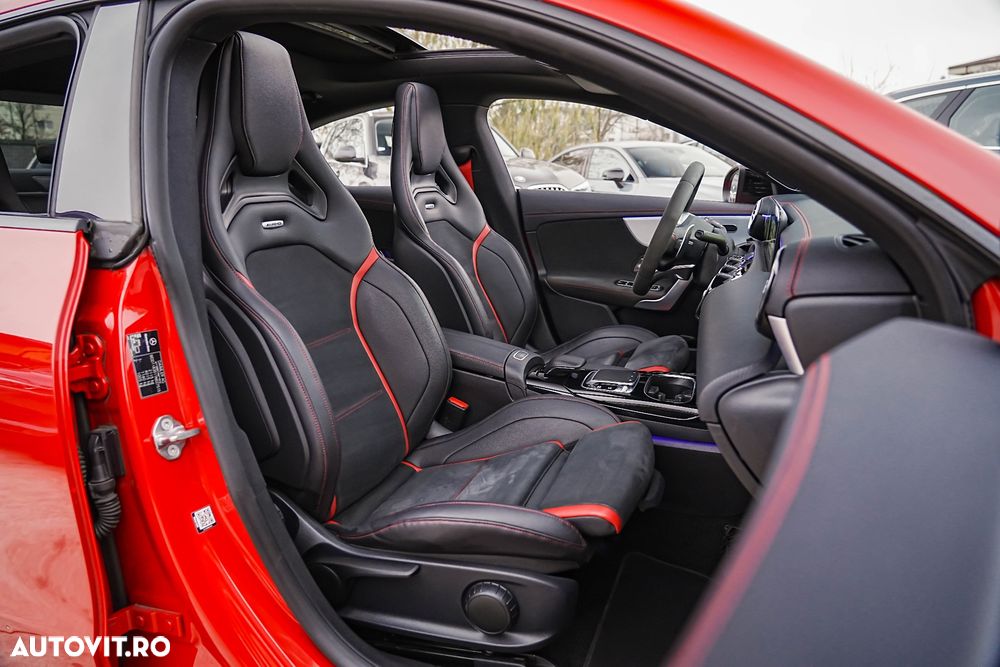 Mercedes-Benz CLA AMG 35 4Matic AMG Speedshift 7G-DCT - 16