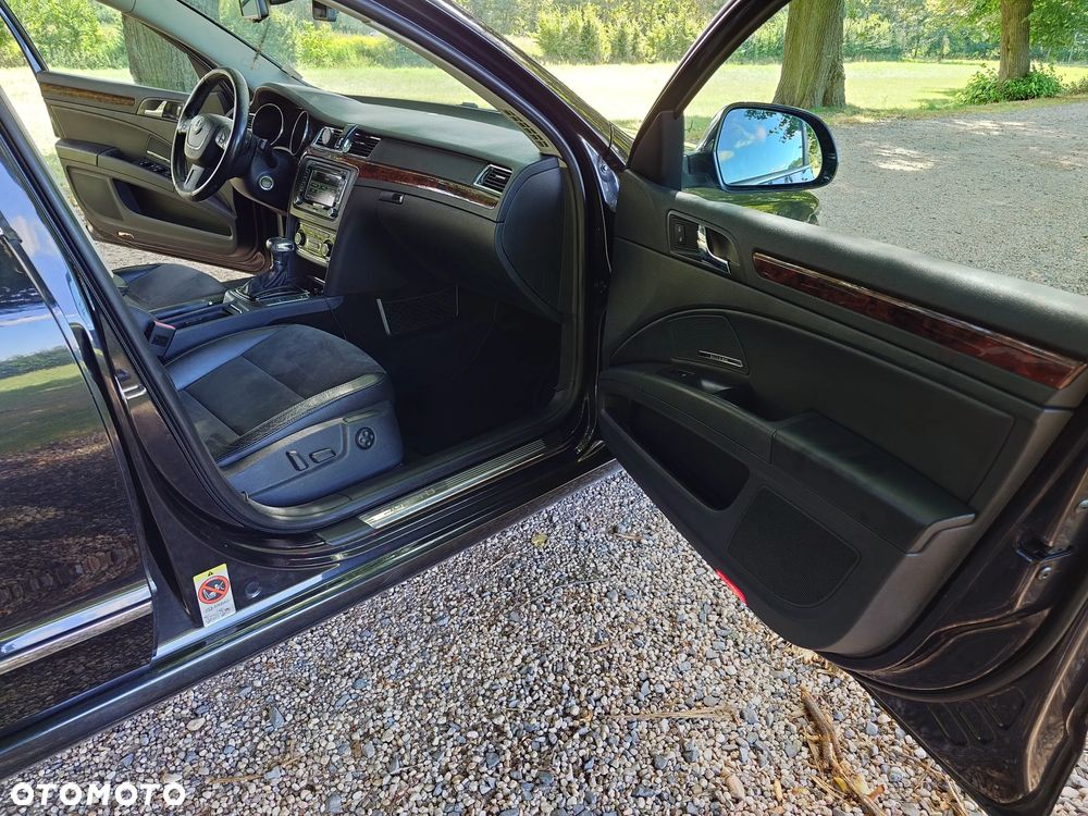Skoda Superb 2.0 TDI Elegance DSG - 26