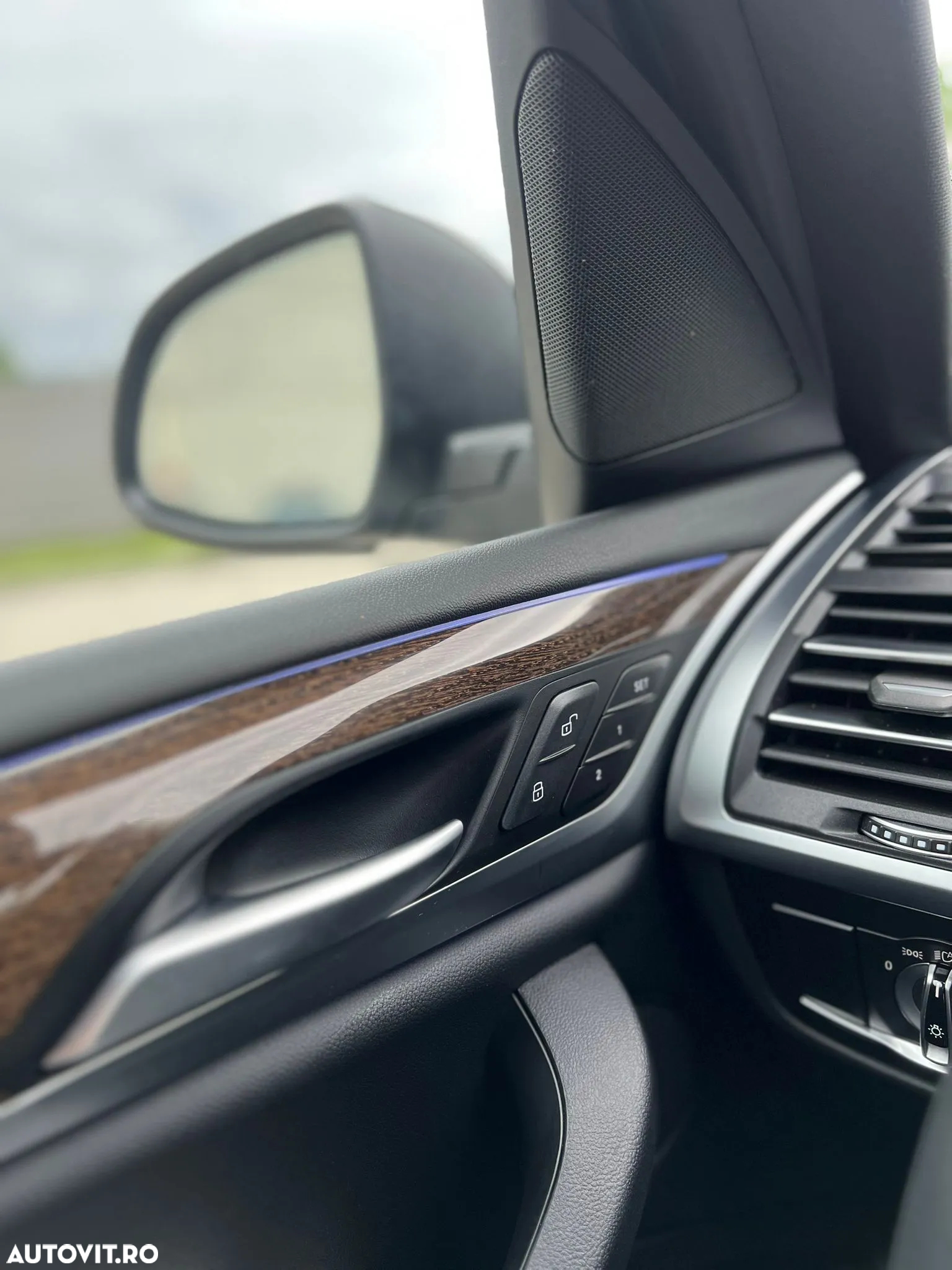 BMW X3 xDrive30i Aut. Luxury Line - 11