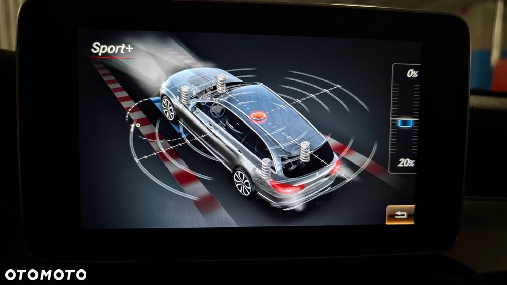 Mercedes-Benz Klasa C 250 7G-TRONIC - 11